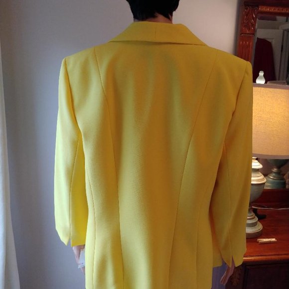 Jacket - Picture 6 of 8